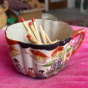 Vintage Asian-Inspired Ceramic Cup Match Holder